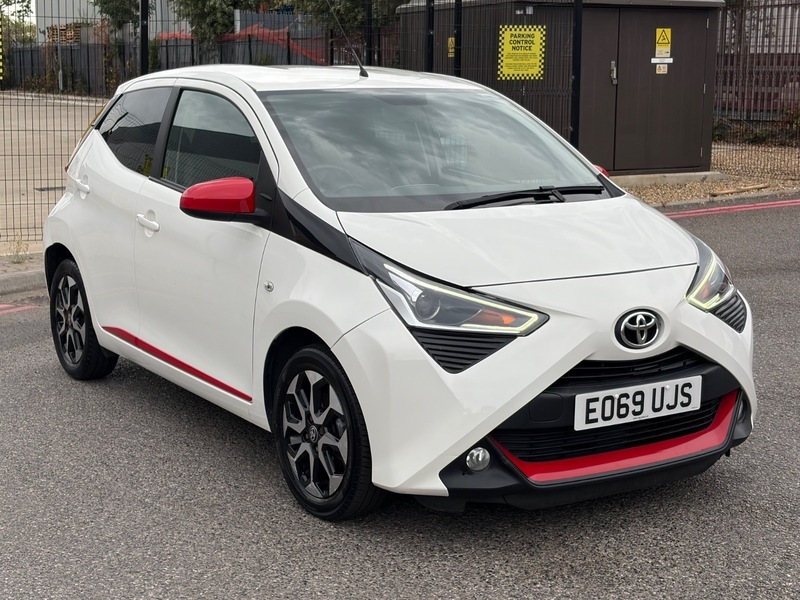 Toyota Aygo 1.0 Vvt-i X-trend Funroof EO69UJS White #3