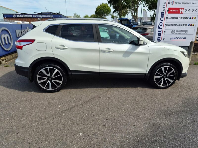 Nissan Qashqai Hatchback Blue #11