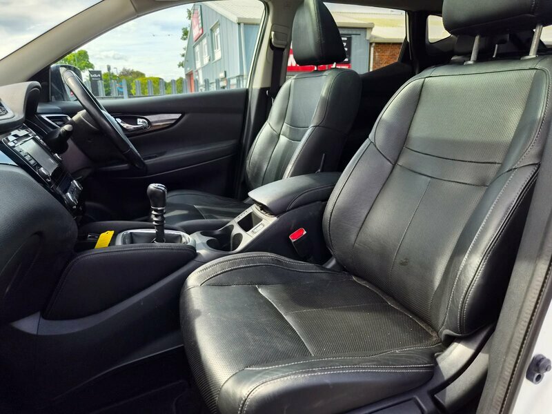 Nissan Qashqai 1.2-Qashqai-tekna-dig-t-5dr Grey #3