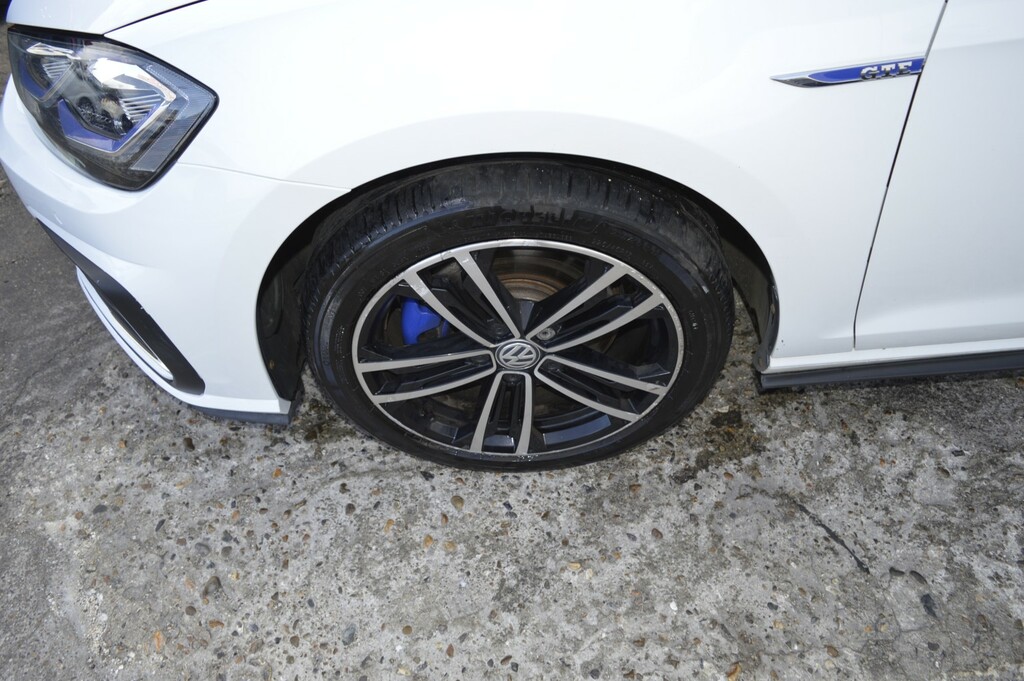 Volkswagen e-Golf Hrefused-volkswagen-golf-cardiff-glamorgan-5512 Blue #25