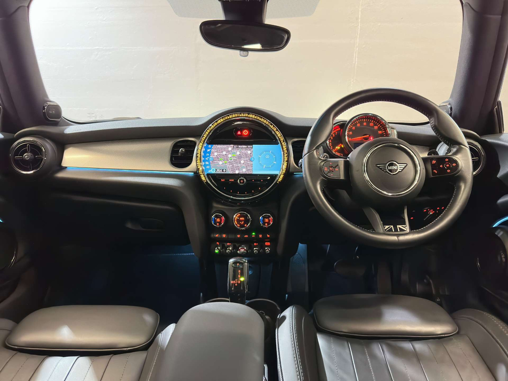 Mini Hatch Cooper S Exclusive YF72FEX White #3