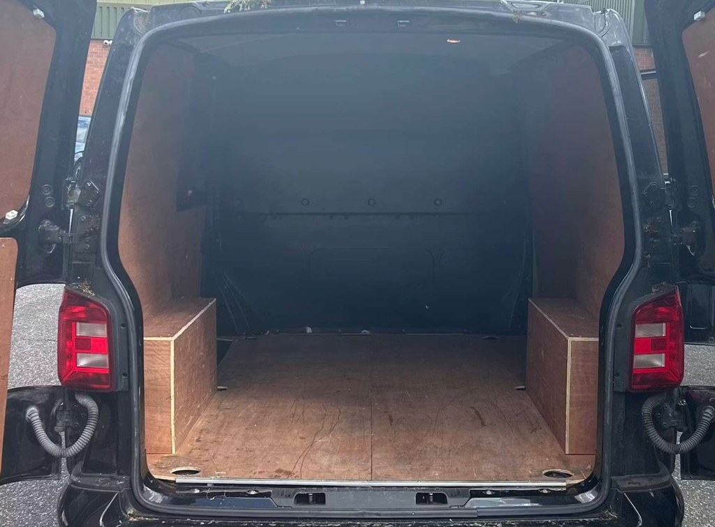 Volkswagen Transporter T28 Highline Tdi Bluemotion Technology #3