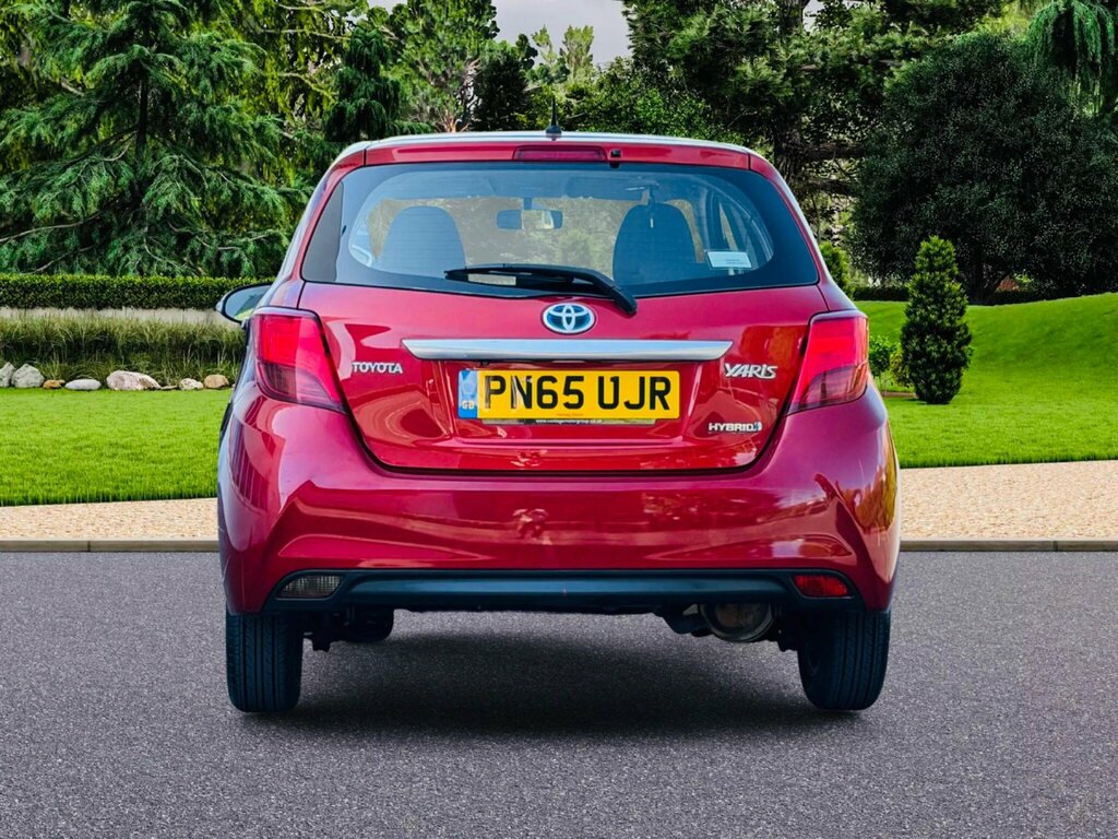 Toyota Yaris 1.5 Vvt-h Icon E-cvt Euro 6 PN65UJR Red #5