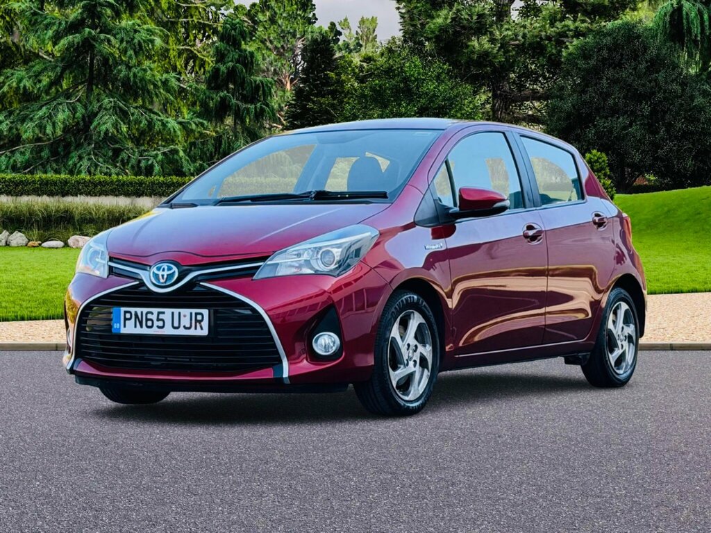 Toyota Yaris 1.5 Vvt-h Icon E-cvt Euro 6 PN65UJR Red #3