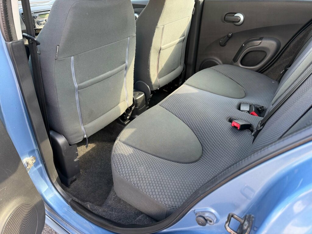 Nissan Micra Essenza Cc 2-Door Silver #15