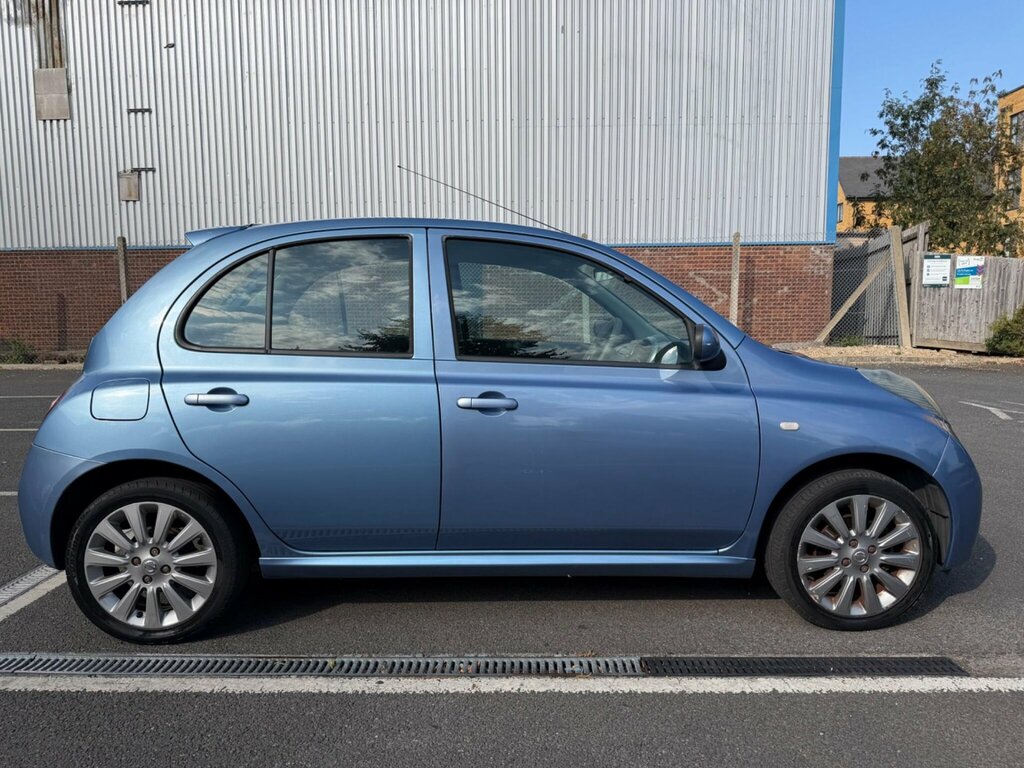 Nissan Micra Essenza Cc 2-Door Silver #7