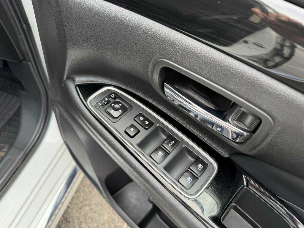 Mitsubishi Outlander 2.0H 12Kwh 4H Plug-in Cvt 4Wd Grey #24