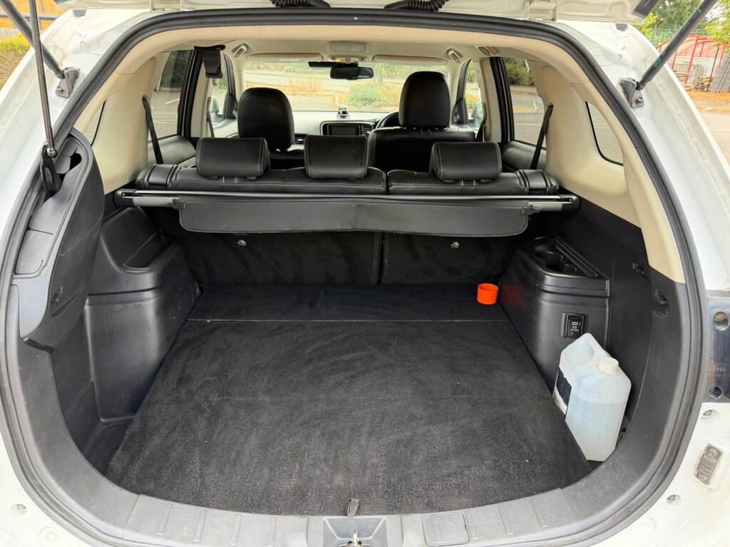Mitsubishi Outlander 2.0H 12Kwh 4H Plug-in Cvt 4Wd Grey #37