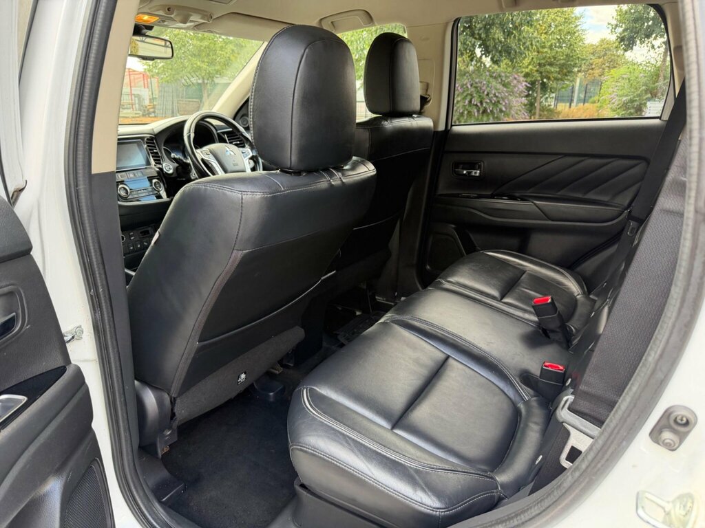 Mitsubishi Outlander 2.0H 12Kwh 4H Plug-in Cvt 4Wd Grey #15