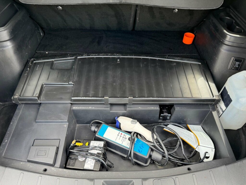 Mitsubishi Outlander 2.0H 12Kwh 4H Plug-in Cvt 4Wd Grey #40