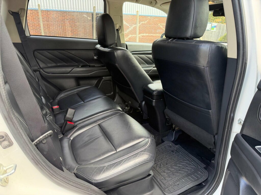 Mitsubishi Outlander 2.0H 12Kwh 4H Plug-in Cvt 4Wd Grey #13