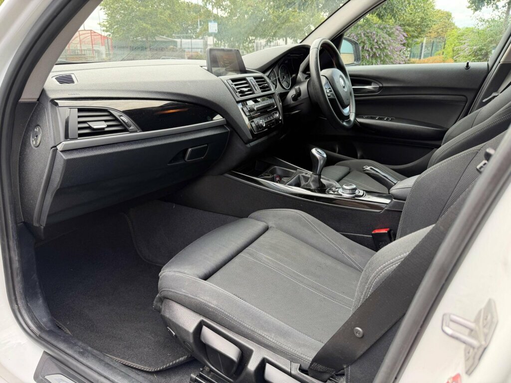 BMW 1 Series 118I Sport Silver #10