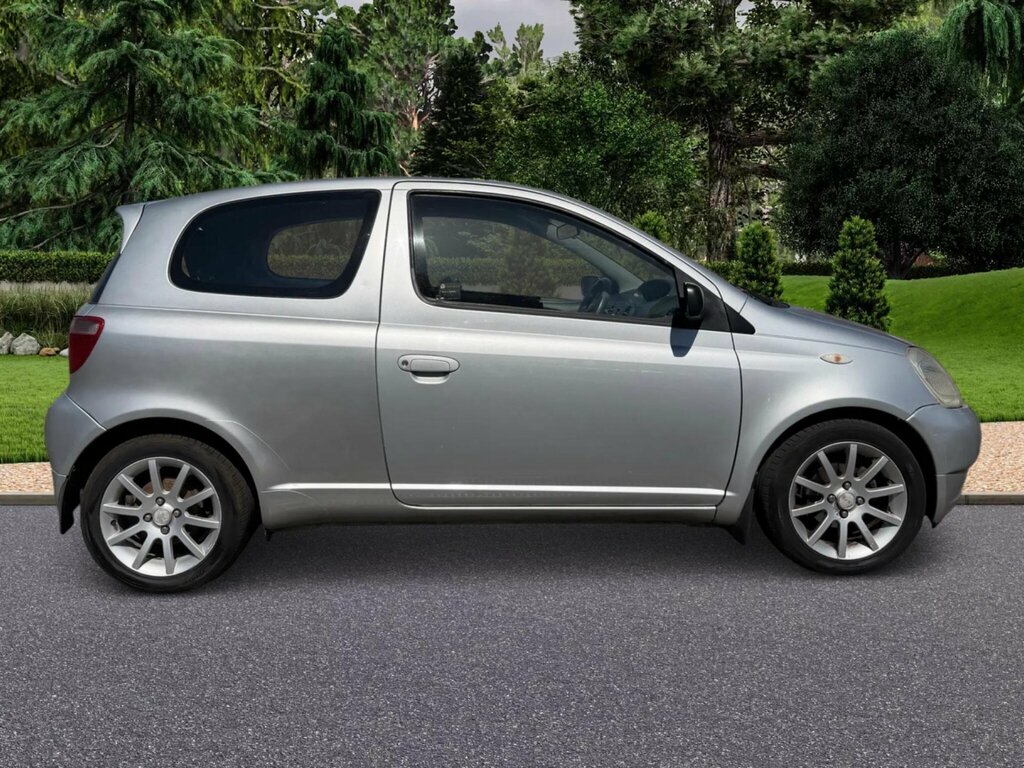 Toyota Yaris 1.0 Vvt-i Colour Collection Red #8
