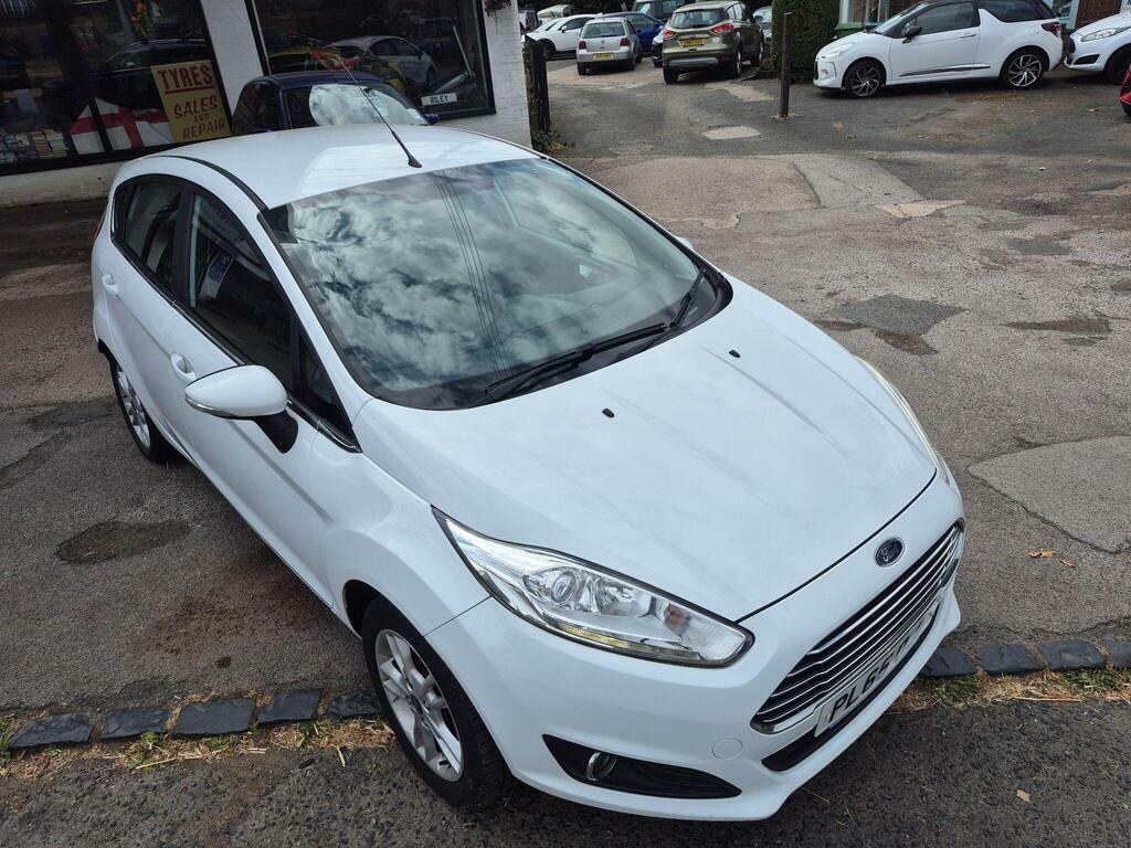 Ford Fiesta 1.25 Zetec Euro 6 White