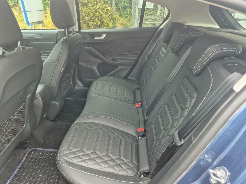 Ford Focus 1.0 Ecoboost Hybrid Mhev 125 St-line X Edition Black #16
