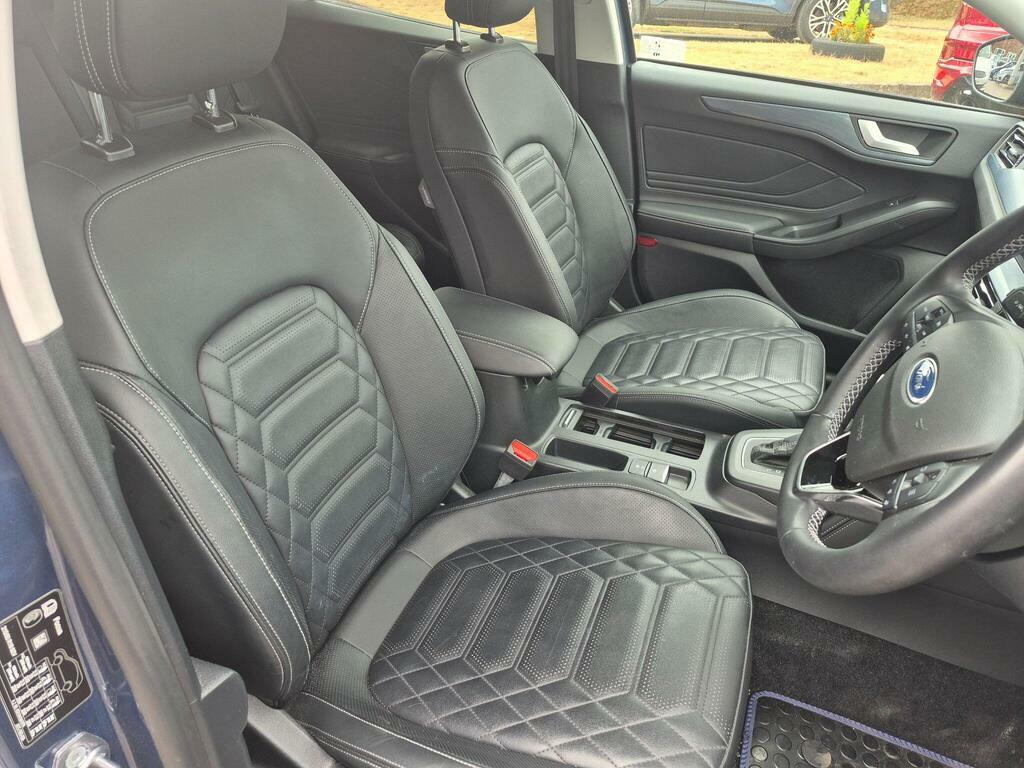 Ford Focus 1.0 Ecoboost Hybrid Mhev 125 St-line X Edition Black #15