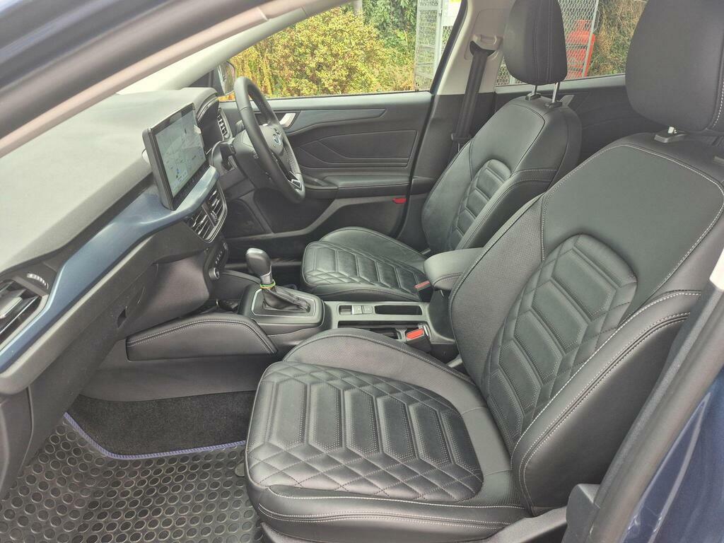 Ford Focus 1.0 Ecoboost Hybrid Mhev 125 St-line X Edition Black #26