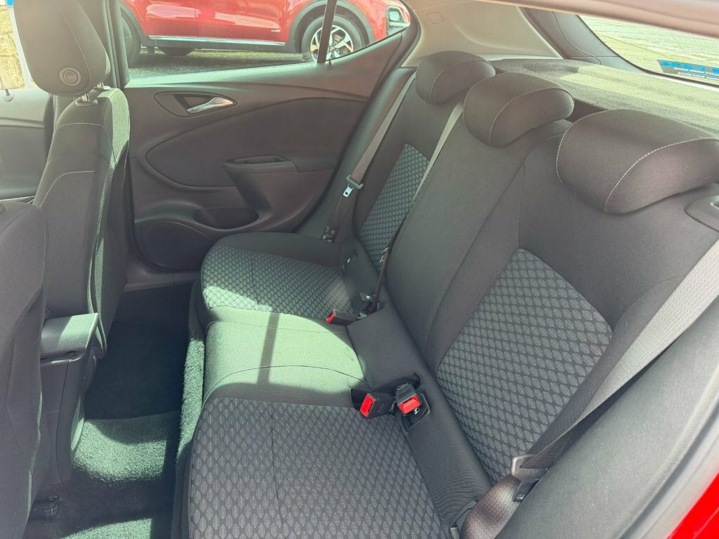 Vauxhall Astra 1.6 Cdti Ecotec Blueinjection Design Sports Tourer #14