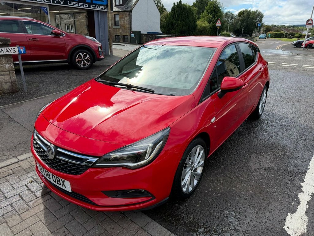 Vauxhall Astra 1.4L Tech Line Nav Red #2