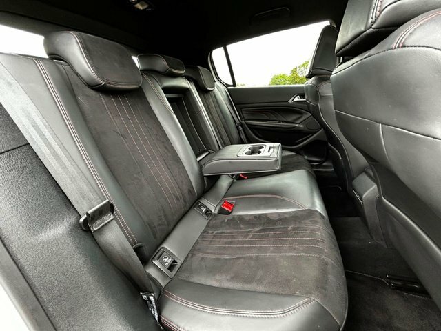 Peugeot 308 1.2 Puretech 130 Allure White #28