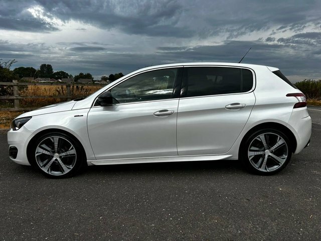 Peugeot 308 1.6 Hdi Gt Line Hatchback Euro 5 White #2