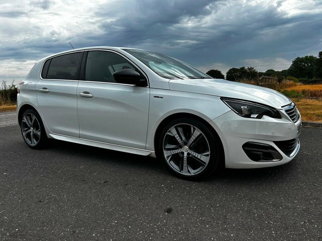Peugeot 308 1.2 Puretech 130 Allure White #9