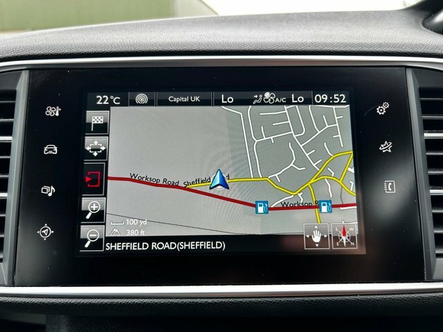 Peugeot 308 1.2 Puretech 130 Allure White #7