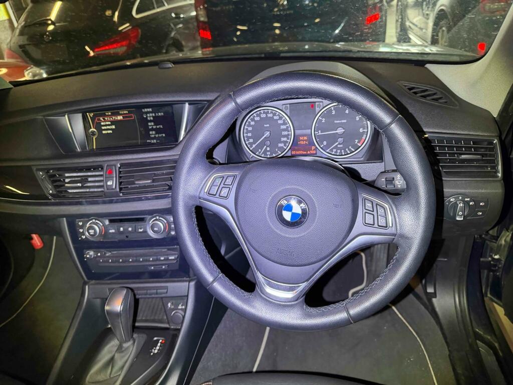 BMW X1 Xline Blue #4