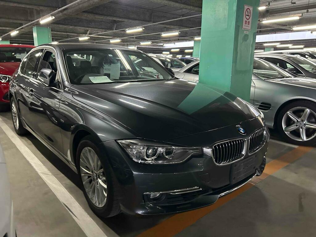 BMW 3 Series 320D Xdrive Se Touring Silver #1