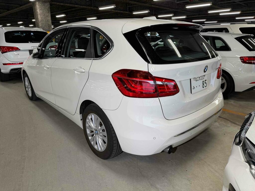 BMW 2 Series Active Tourer Luxury White #2