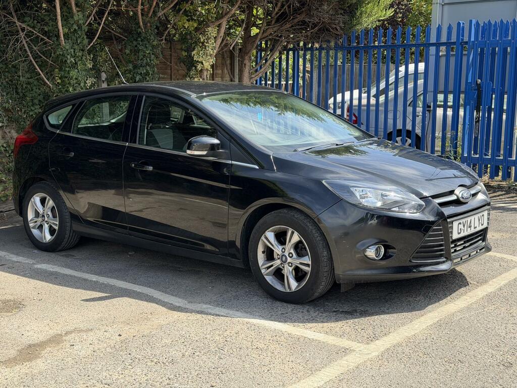 Ford Focus Zetec Black #6