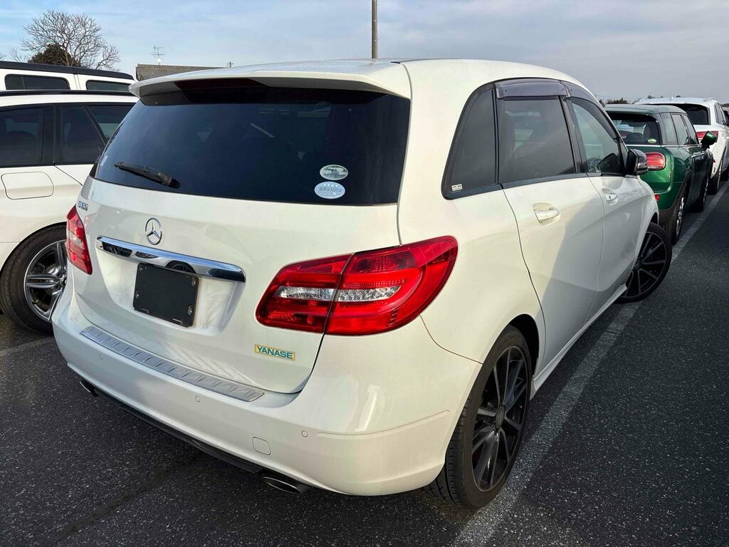 Mercedes-Benz B Class Sport White #5