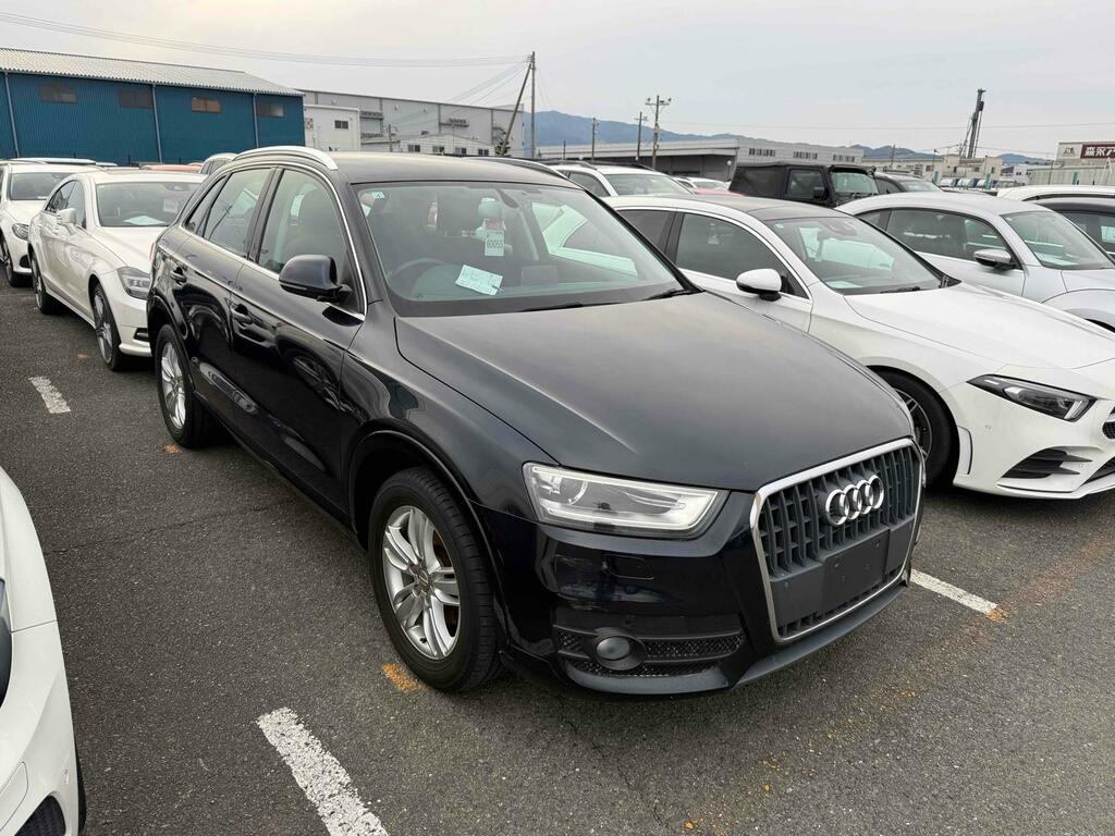 Audi Q3 S Line Black