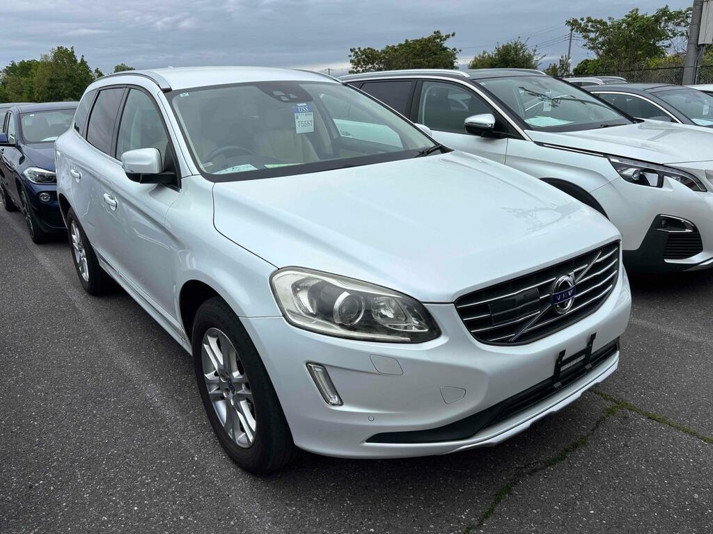 Volvo XC60 Se White