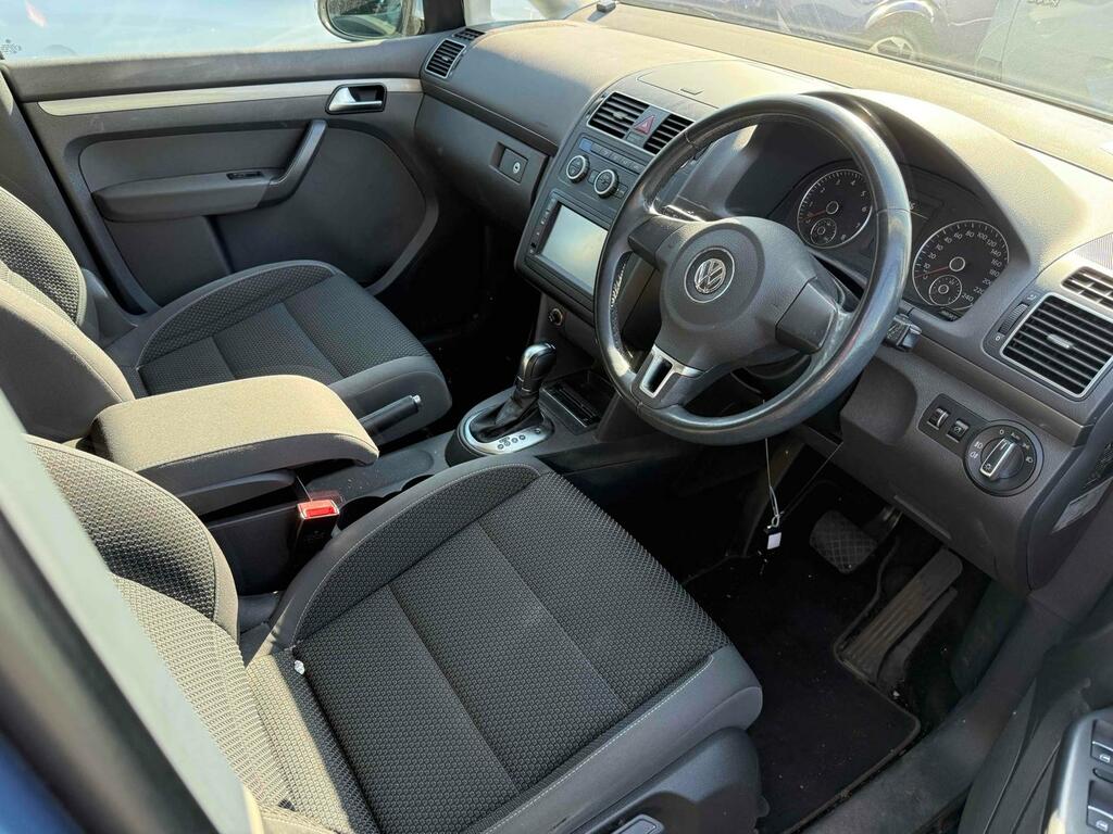 Volkswagen Touran Se Blue #3
