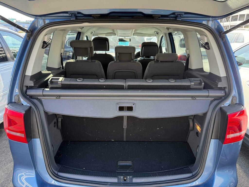 Volkswagen Touran Se Blue #2