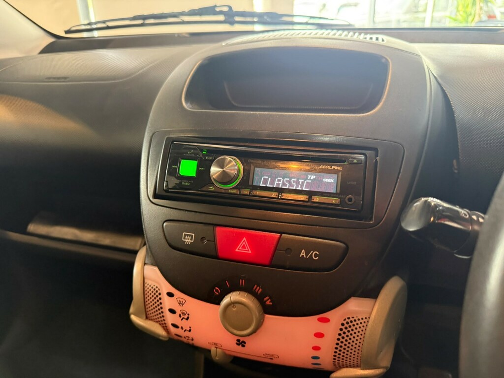 Toyota Aygo Aygo Move Vvt-i White #19