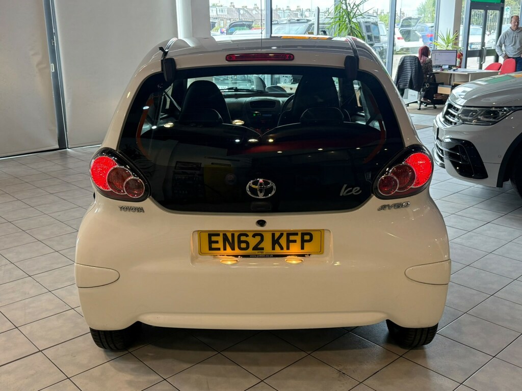 Toyota Aygo Aygo Move Vvt-i White #11