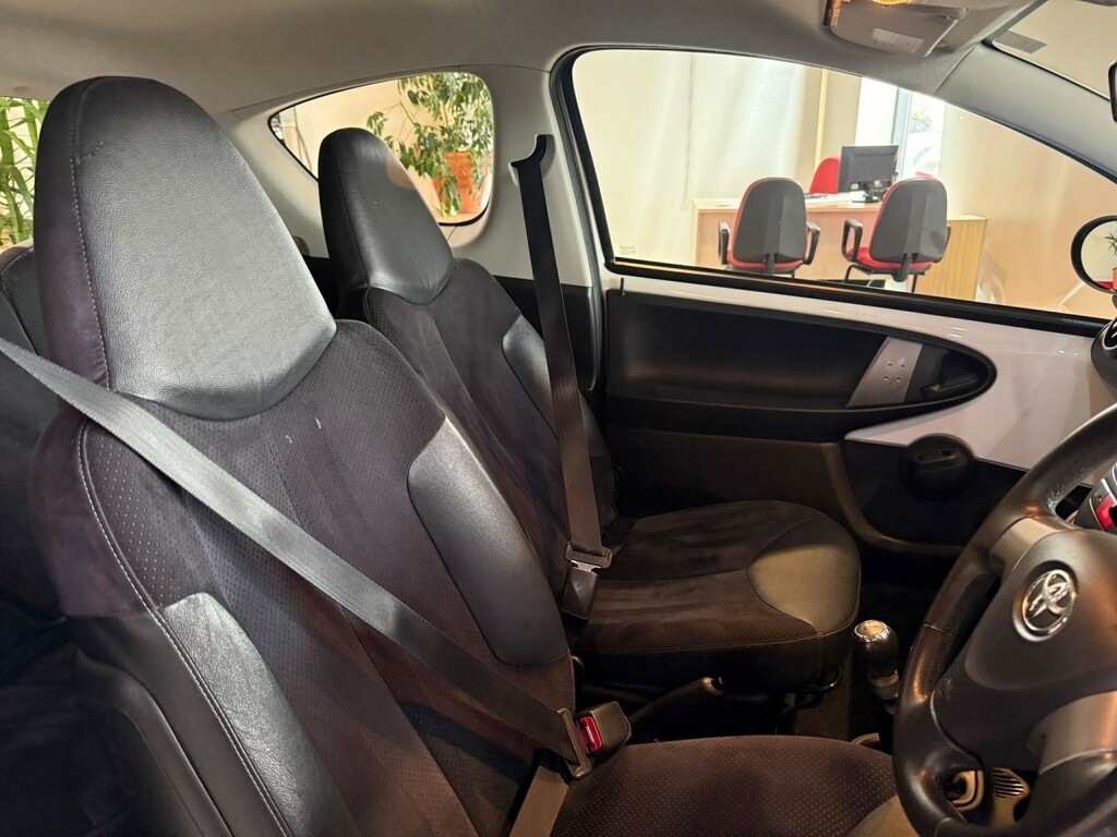 Toyota Aygo Aygo Move Vvt-i White #15