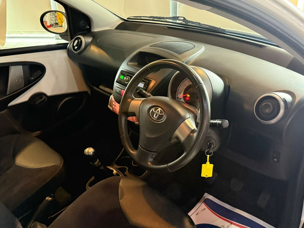 Toyota Aygo Aygo Move Vvt-i White #16