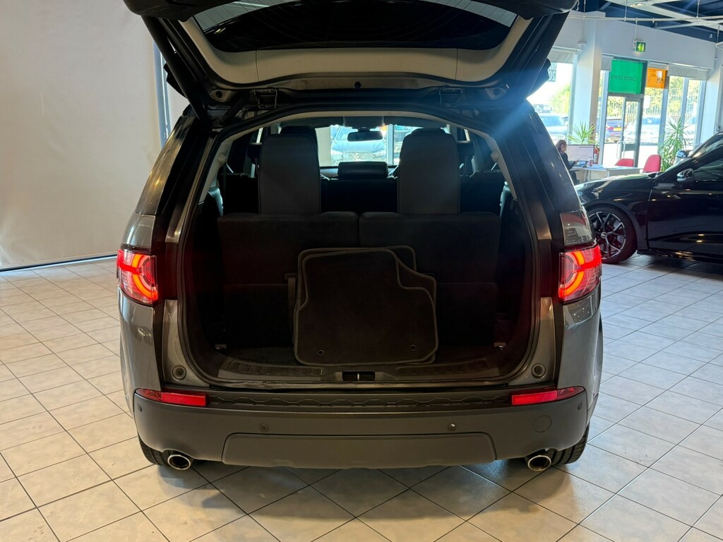 Land Rover Discovery Sport 2L Hse White #11