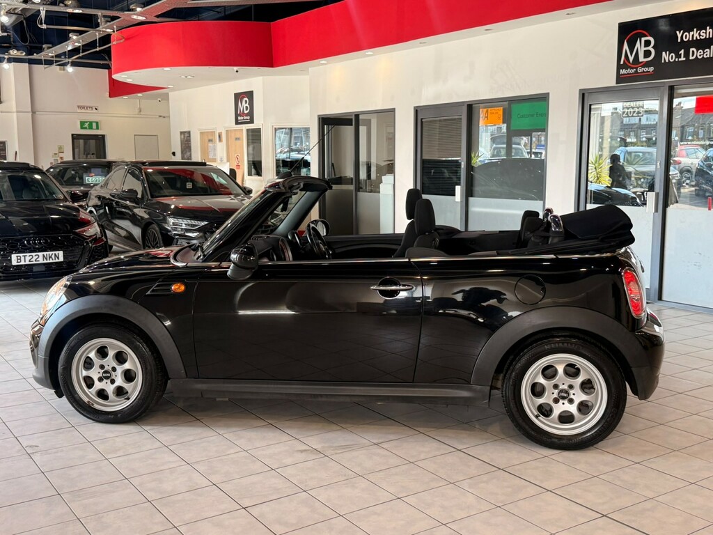 Mini Convertible Convertible 1.6 Cooper D Convertible 2013 Black #6