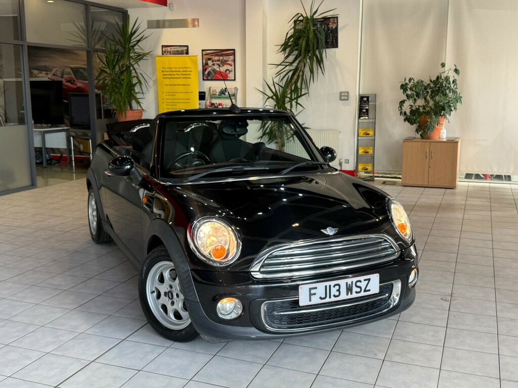Mini Convertible Convertible 1.6 Cooper D Convertible 2013 Black