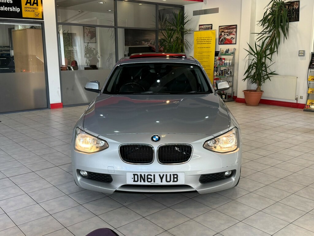 BMW 1 Series 2.0 118D Se Sport 5-Door Silver #4