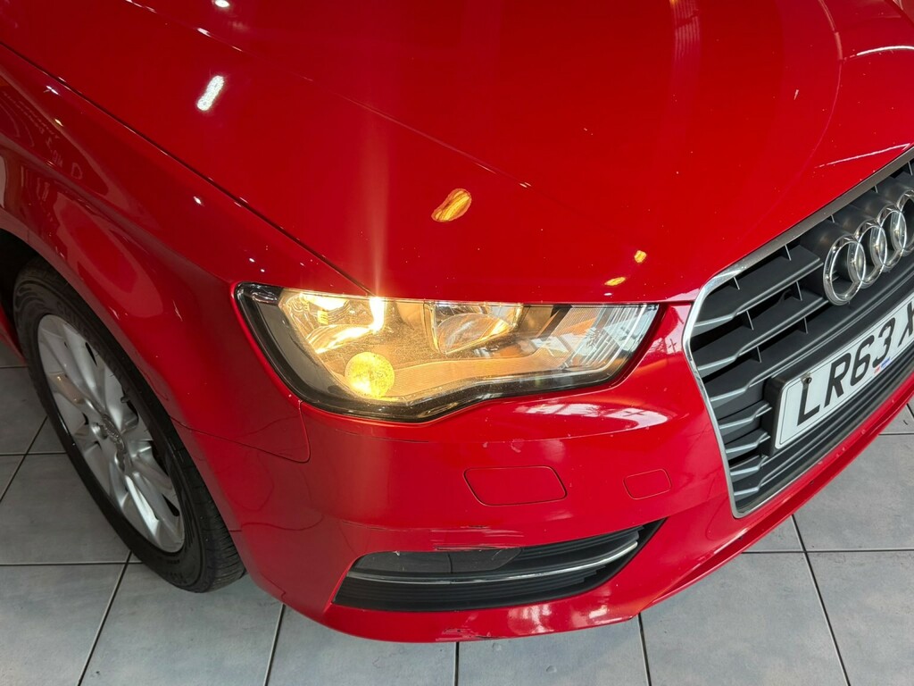 Audi A3 1.6 Tdi Se Red #3
