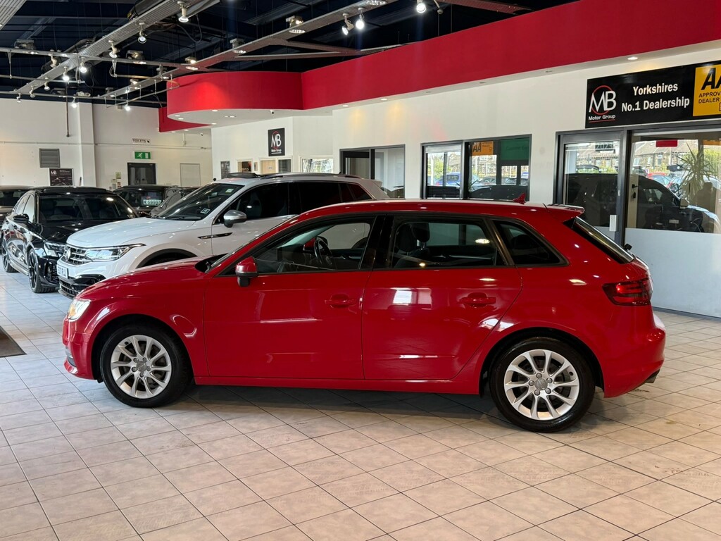 Audi A3 1.6 Tdi Se Red #6