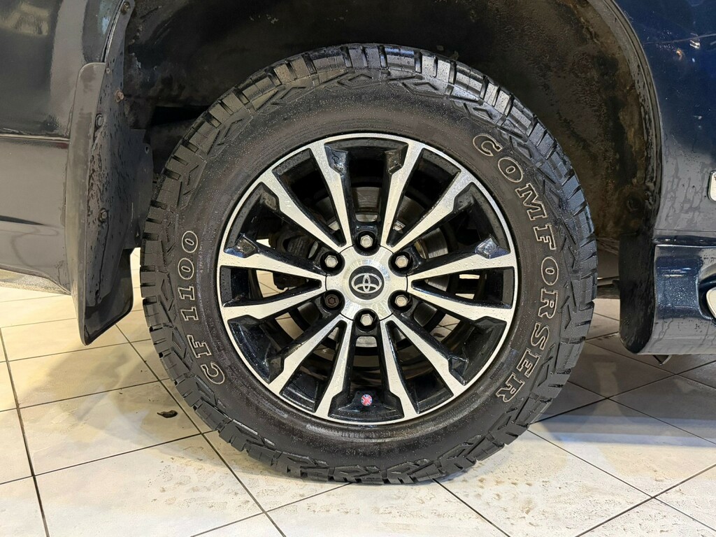 Toyota Land Cruiser 3.0 D-4d Lc4 Silver #39