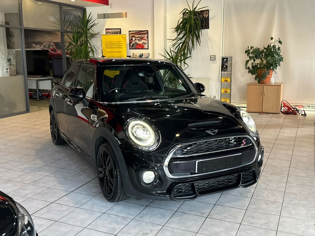 Mini Hatch 2.0 5-Door Hatch Cooper S Black #2