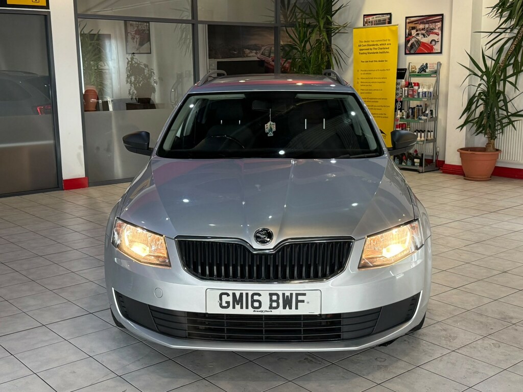 Skoda Octavia 1.6 Tdi S Silver #4