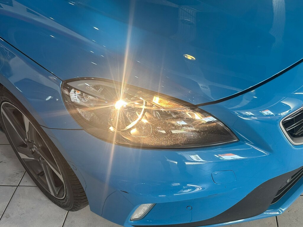 Volvo V40 2.0 R-design D2 Blue #3